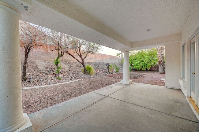 Building Photo - Great Calico Ridge Home