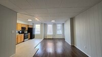 Building Photo - 722 West Side Ave