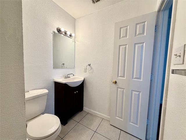 Building Photo - 5408 Dove Dr