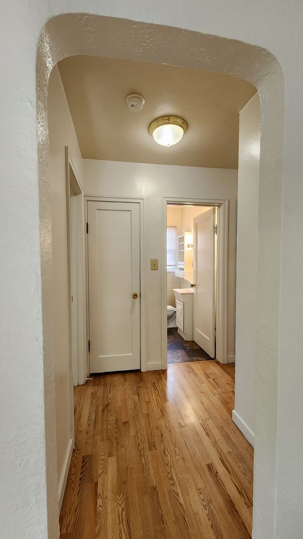 Building Photo - Beautiful University Area Home