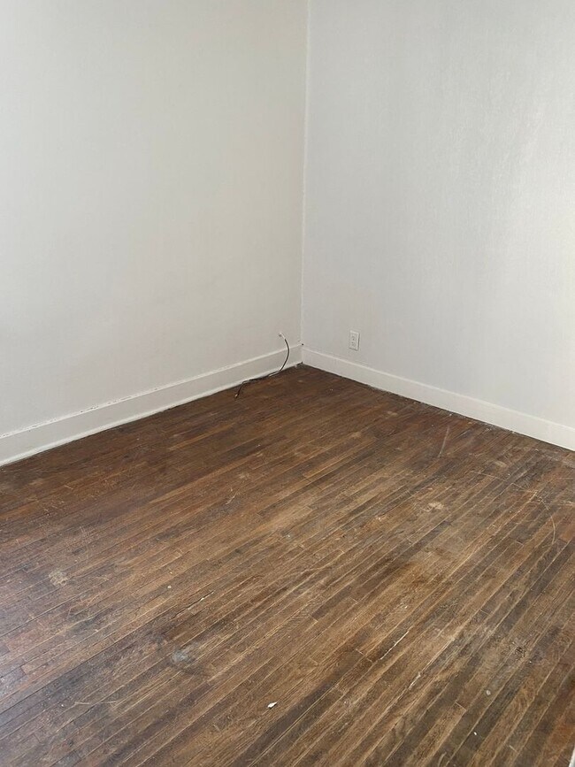 Building Photo - 285 Hammond Ave