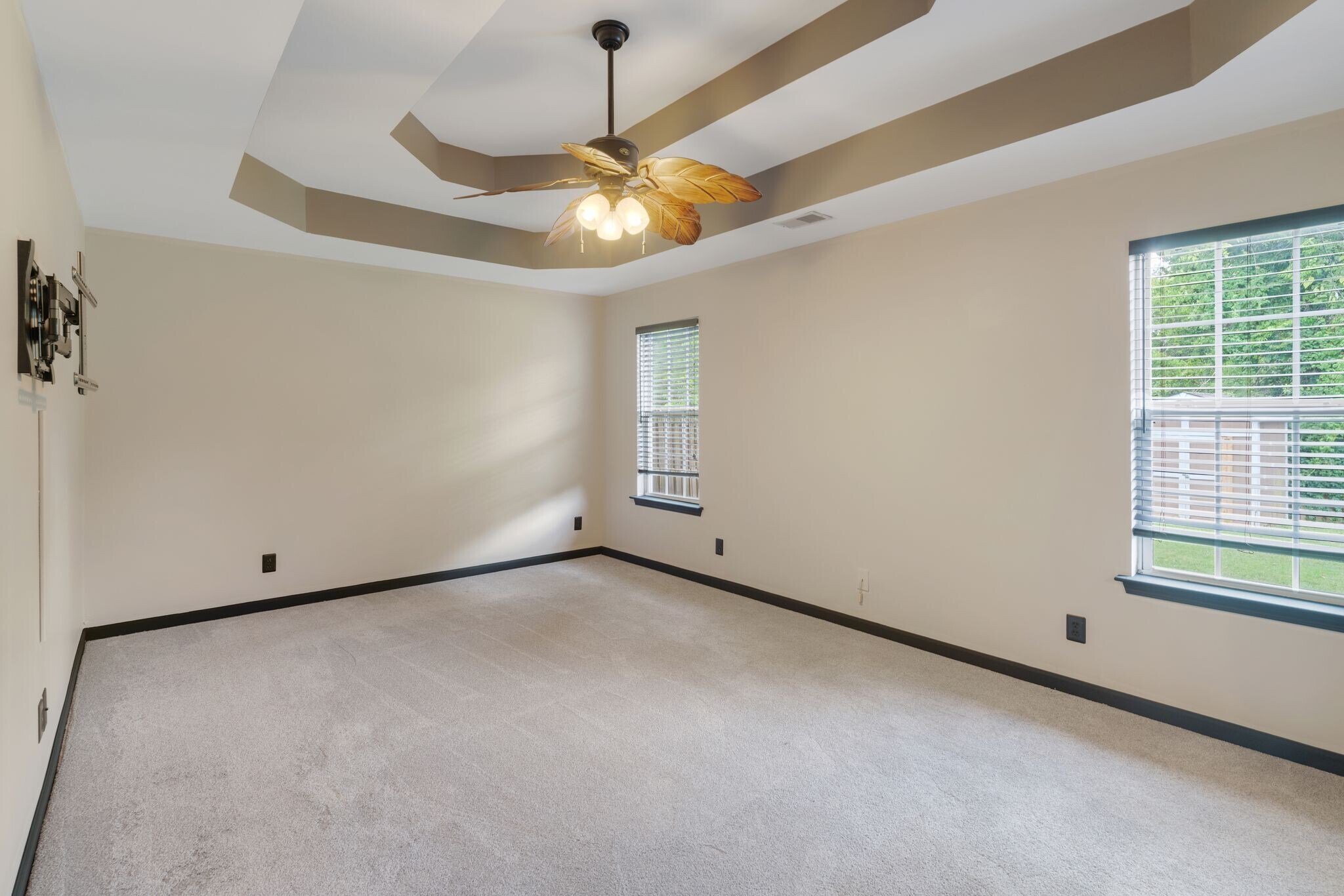 Building Photo - 1107 Saddle Creek Dr