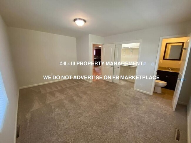 Building Photo - 512 W 86th St