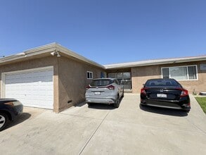 Building Photo - Spacious 5BR Home Just Steps from SDSU – Available August 2026