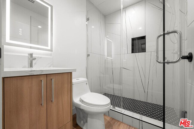 Building Photo - 1920 S Sherbourne Dr