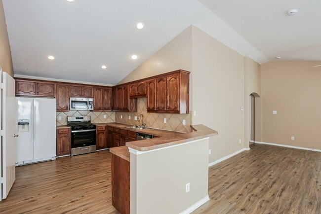 Building Photo - 6440 Regina Dr