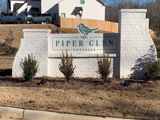 Building Photo - Piper Glenn Subdivision