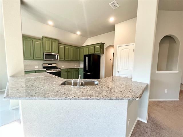 Building Photo - 928 Madeline Ln