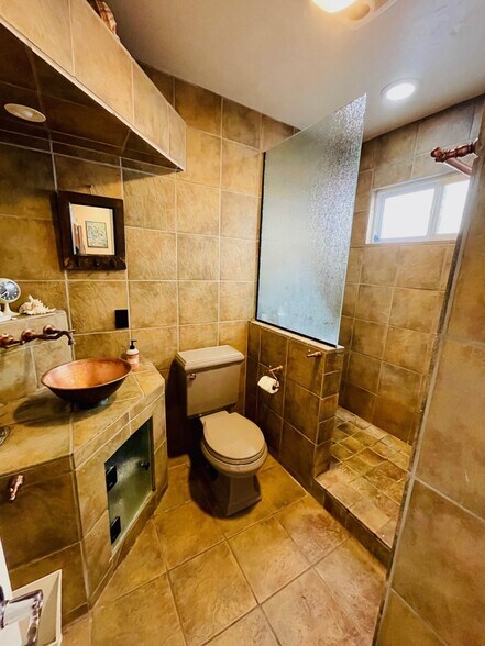 Bathroom 1 - 640 8th Plz