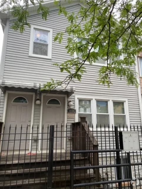 Building Photo - 1836 S Laflin St