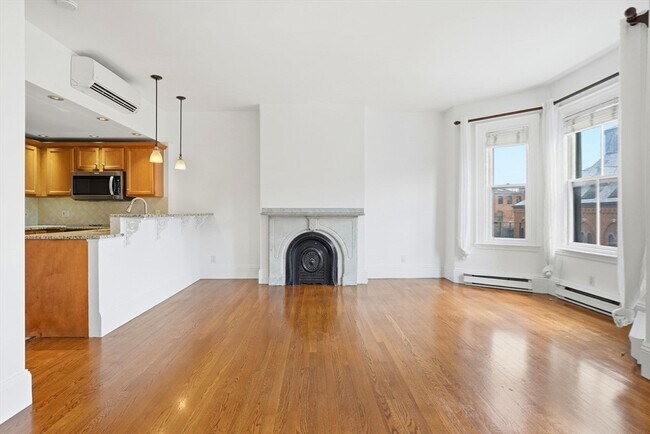 Building Photo - 191 Warren Ave