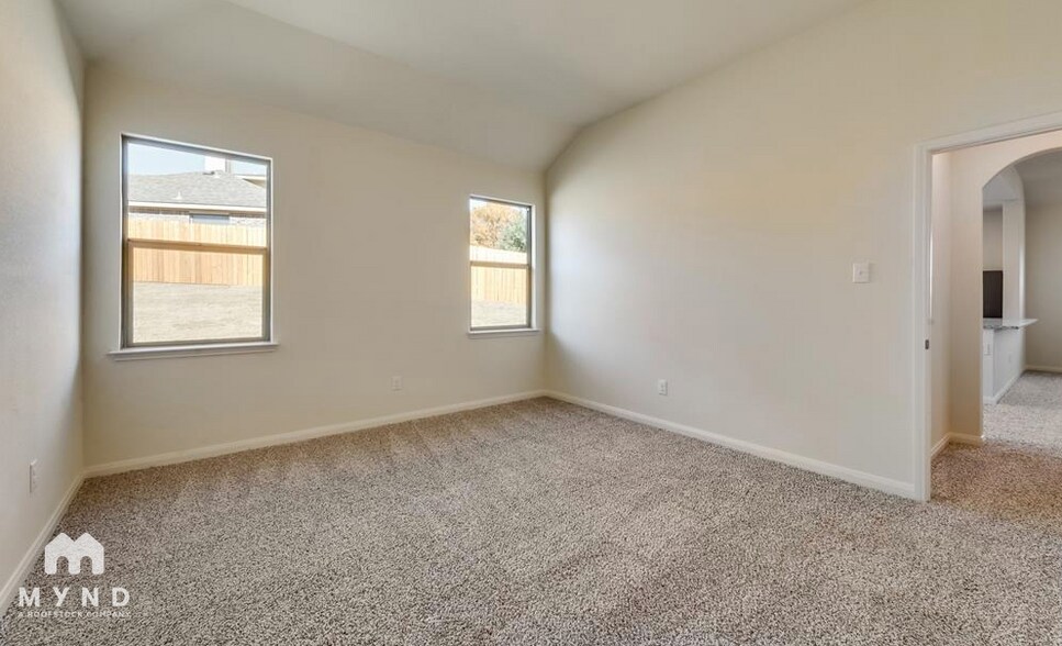 Building Photo - 143 Bovine Dr