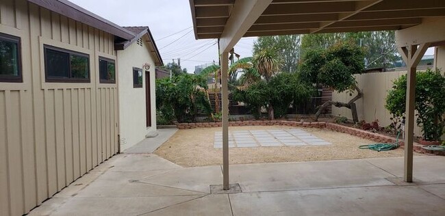 Building Photo - Fletcher Hills- 3 Bedroom/3 Bath Home For ...