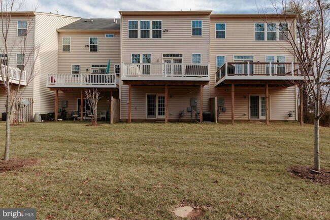 Building Photo - 22941 Chinkapin Oak Terrace