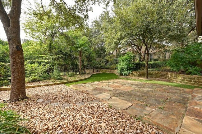 Building Photo - 1036 Liberty Park Dr