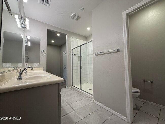 Building Photo - 2661 S Sulley Dr