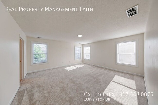 Building Photo - 10899 Veon Dr