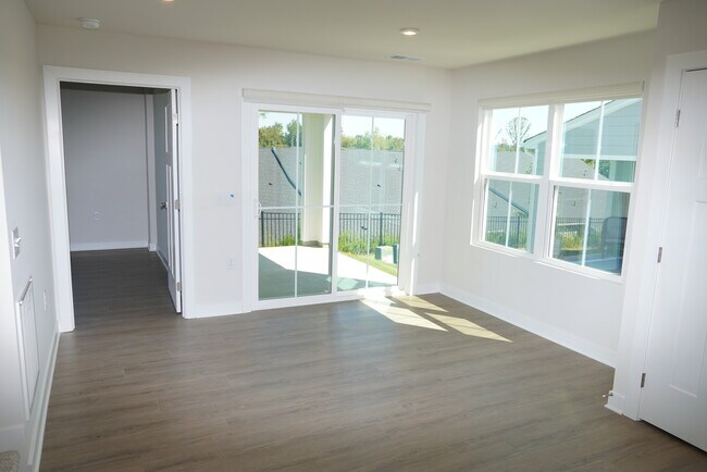Building Photo - 158 Jameson Pk Dr