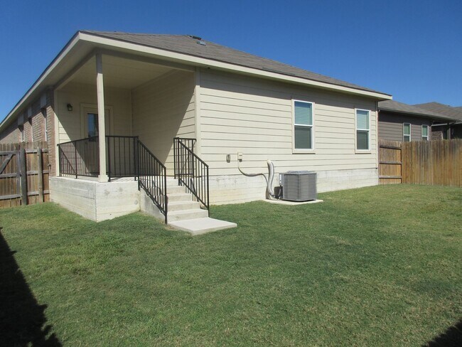 Building Photo - Cedar Park 4-Bedroom Home