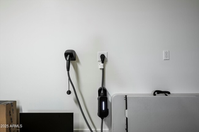 Building Photo - 8900 E Sands Dr