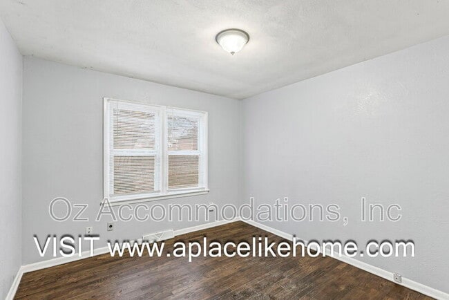 Building Photo - 414 Colbern St