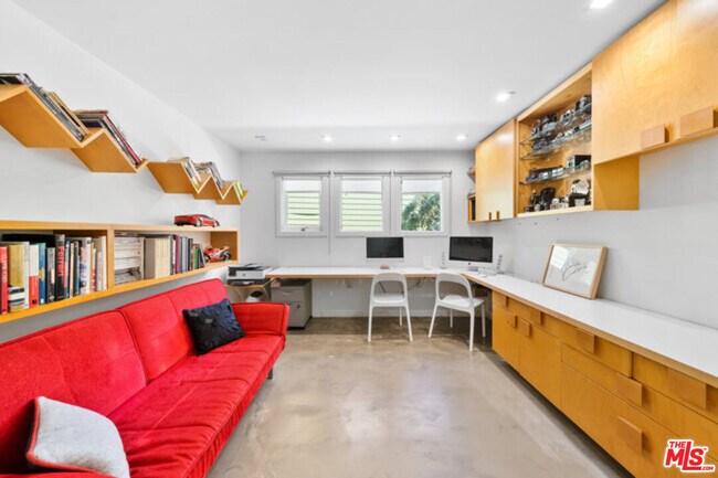 Building Photo - 18105 Sandy Cape Dr