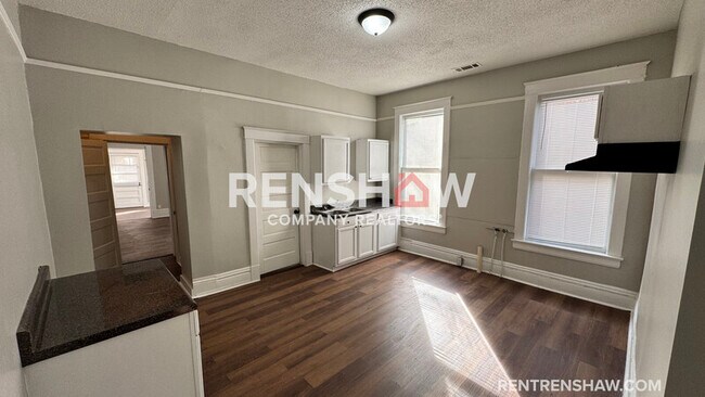 Building Photo - 1189 Tutwiler Ave