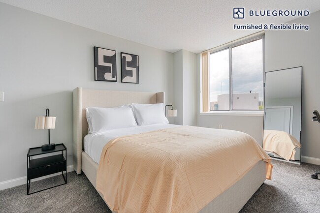 Building Photo - 4835 Cordell Ave