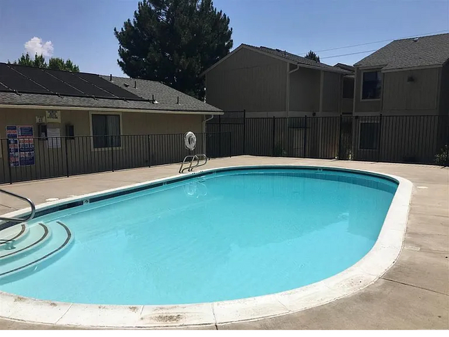 Building Photo - 3855 E Leonesio Dr