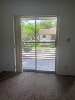Building Photo - 511 Gardens Dr