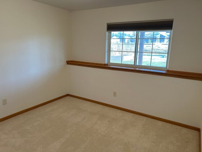 Building Photo - 1160 Winchester Ln