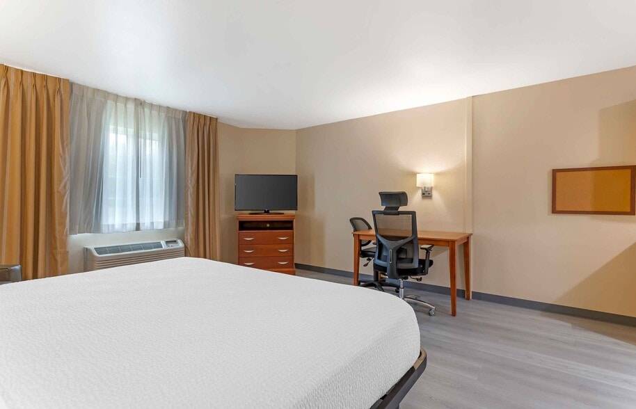 Building Photo - Furnished Studio-McAlester - Hwy 69