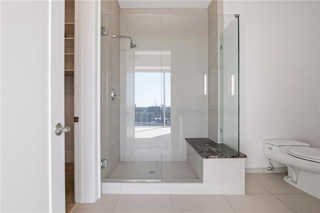 Building Photo - 1065 Peachtree St NE