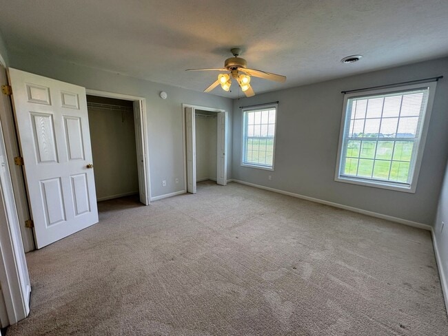 Building Photo - 703A Sunflower St