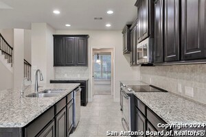 Building Photo - 2882 Coral Sky