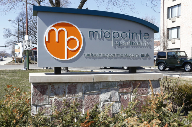 Building Photo - Midpointe