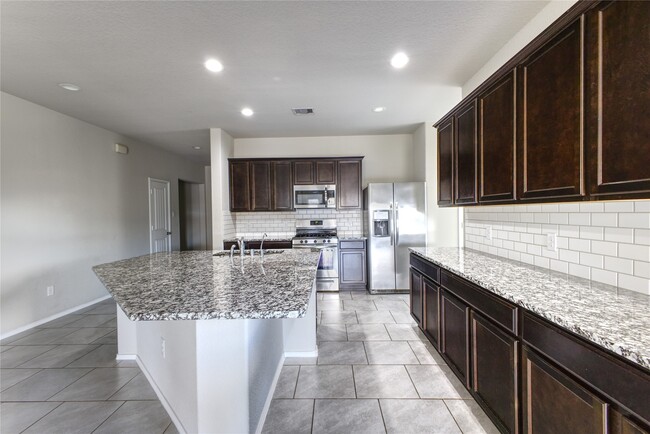 Building Photo - 707 Desert Pea Ln