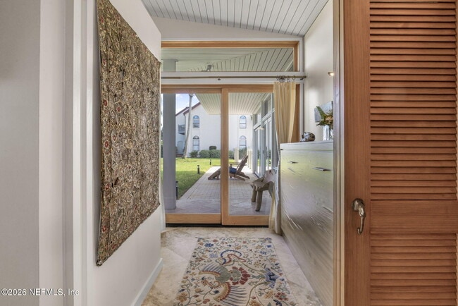 Building Photo - 2337 Seminole Rd