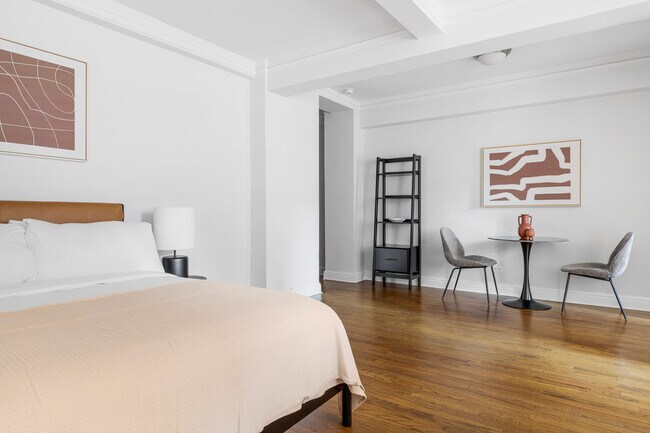 Building Photo - 20 Park Ave