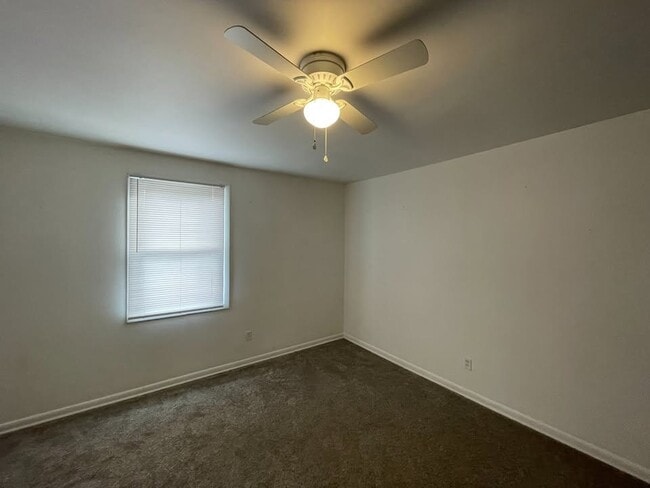 Building Photo - 1440 Wolfe Ln