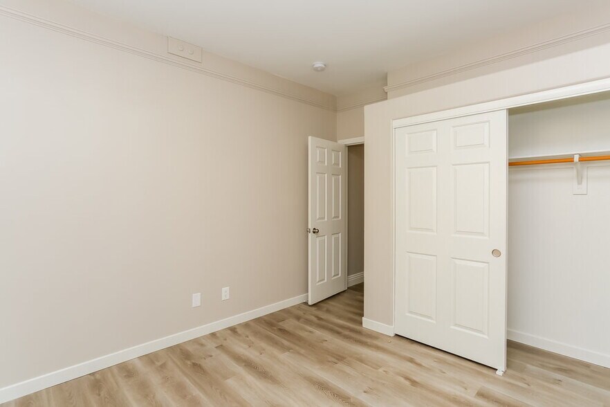 Building Photo - 8837 Medicine Wheel Ave