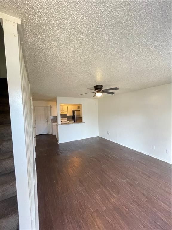 Building Photo - 559 N Betty Jo Dr