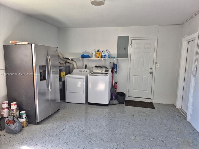 Building Photo - 4010 N Circle Dr