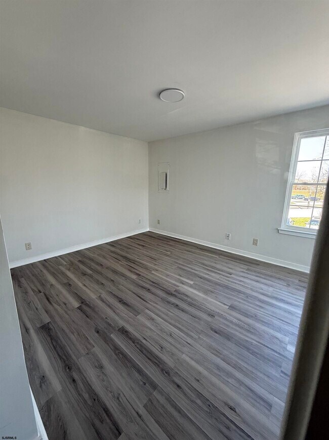 Building Photo - 208 Heather Croft