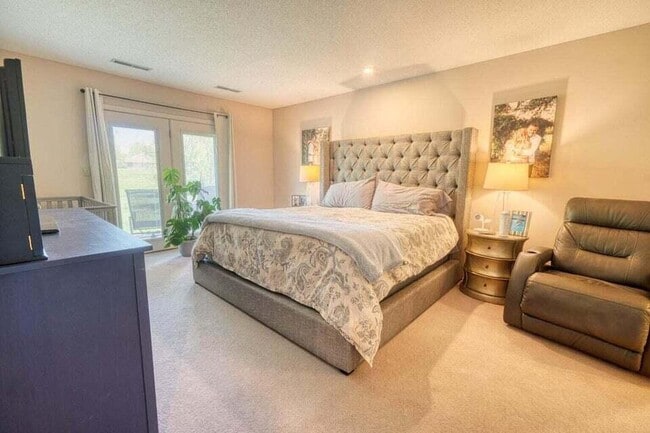 Building Photo - 3636 Augusta Dr