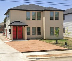 Building Photo - 510 S Mesquite St