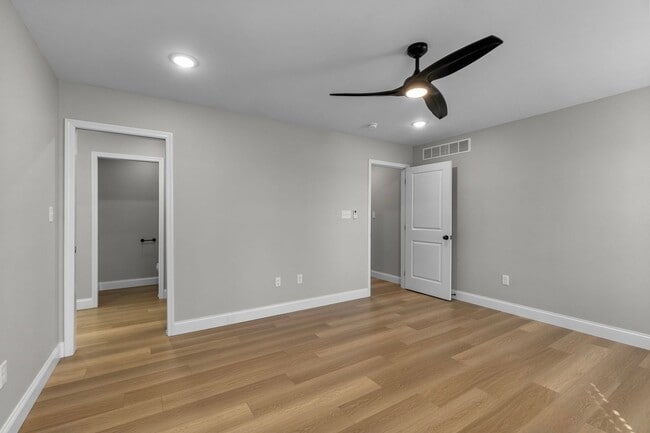 Building Photo - Beautiful, Updated Home In Jackson