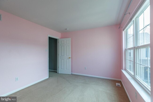 Building Photo - 837 Purple Martin Ct