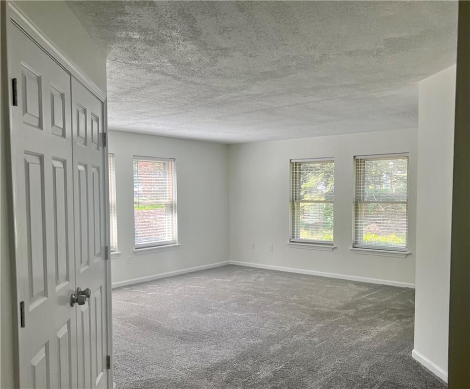 Building Photo - 3524 W Shore Rd
