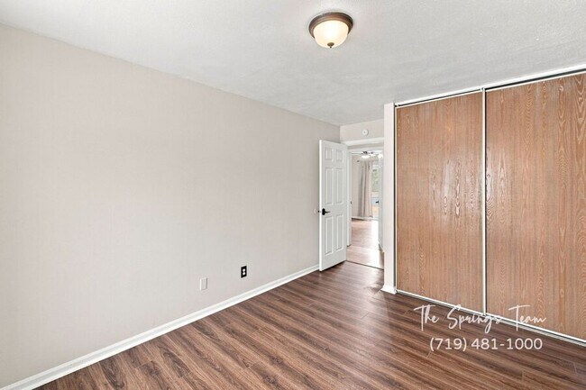 Building Photo - 3060 Maverick Dr